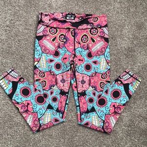 CONSTANTLY VARIED GEAR Workout Leggings